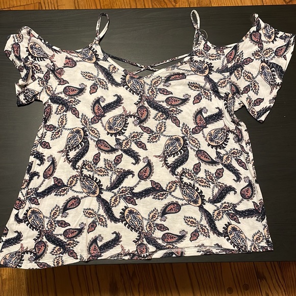 Charlotte Russe off the shoulder top - Picture 3 of 3